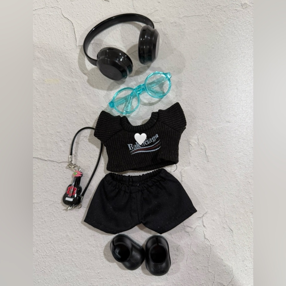 Labubu outfit black 6 piece luxury